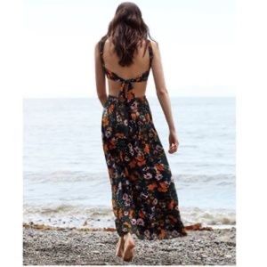 Wilfred Aritzia Pascale Open Tie Back Floral Maxi Dress
